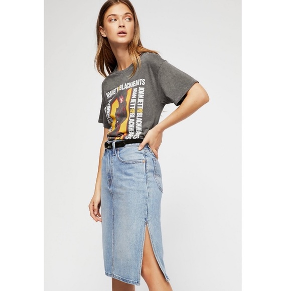Levi's Dresses & Skirts - Levi's Side Slit Denim Skirt in Blue Waves